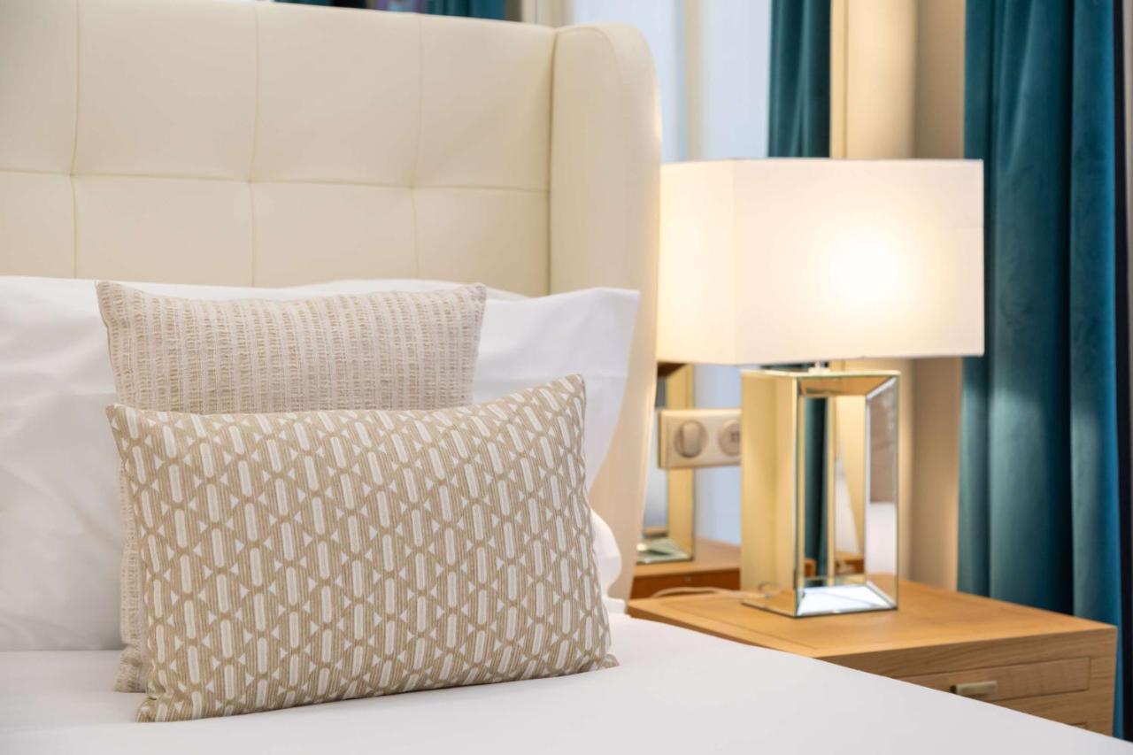 Hotel Camille Paris Tapestry Collection By Hilton Ngoại thất bức ảnh